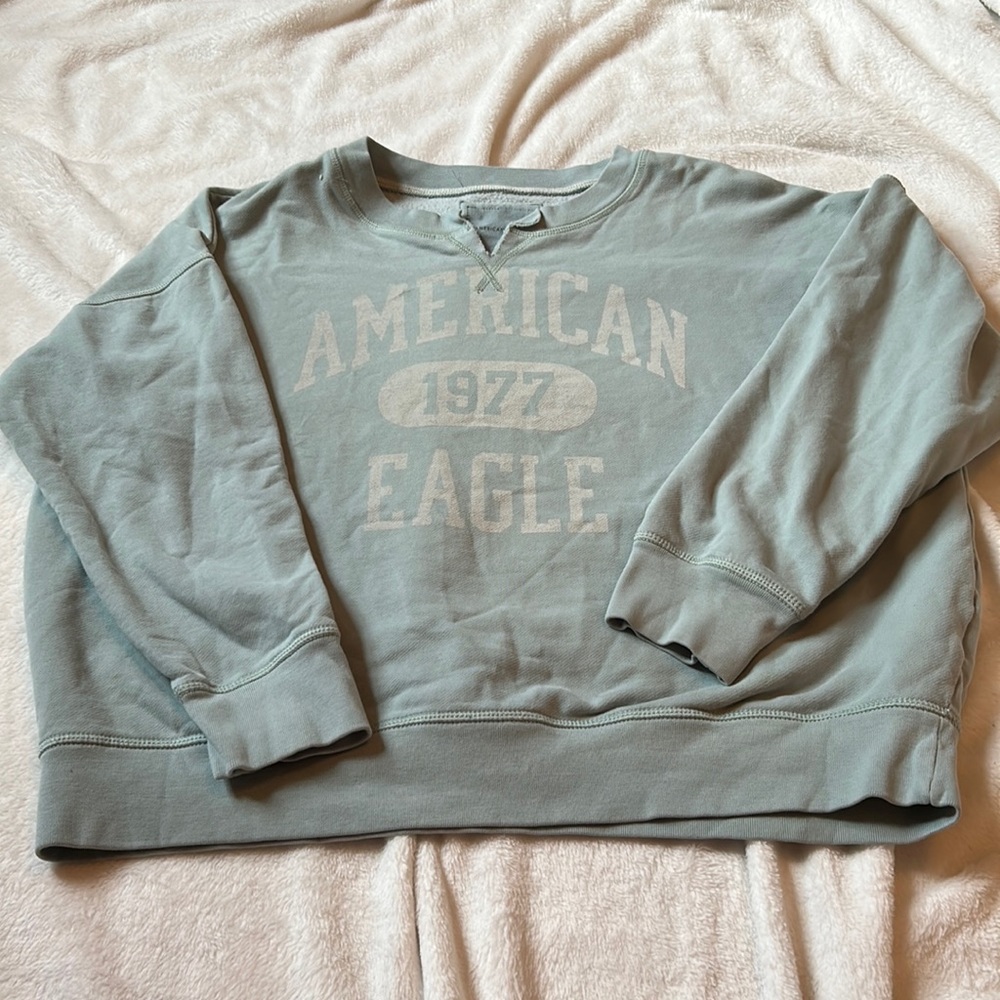 American Eagle sweater